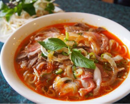 #18 - Hue style beef soup with vermicelli & brisket beef