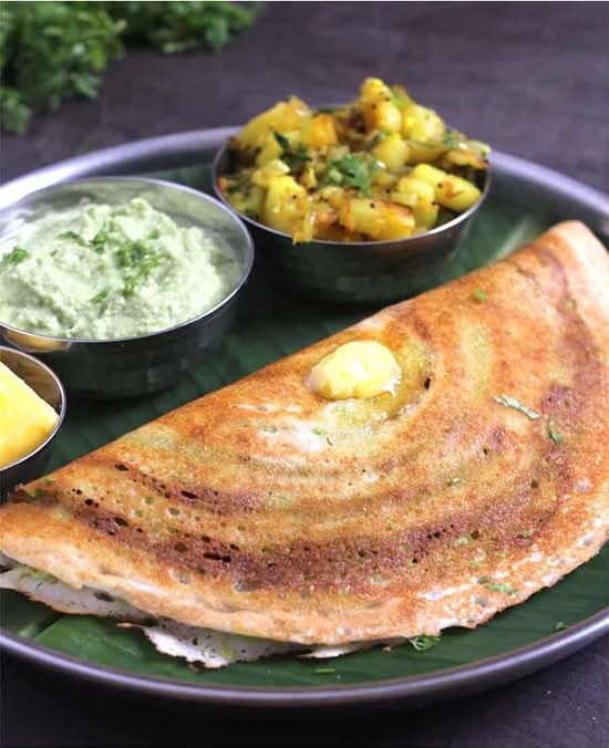 Chilli Flakes Garlic Cheese Masala Dosa