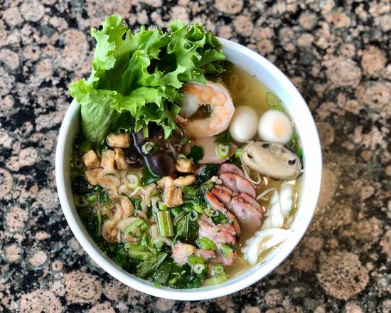 Special Egg Noodle Soup (Mi Dac Biet)