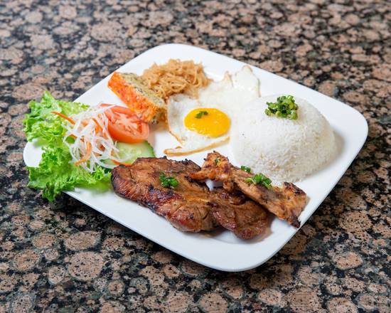 B's Special Rice Dish (Com Dac Biet)