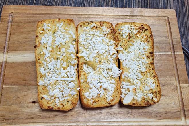 Garlic Bread With Feta