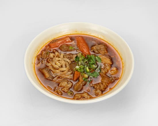 Phnom Penh Stew Beef Egg Noodle Soup