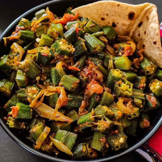 Okra + 2 Plain Paratha