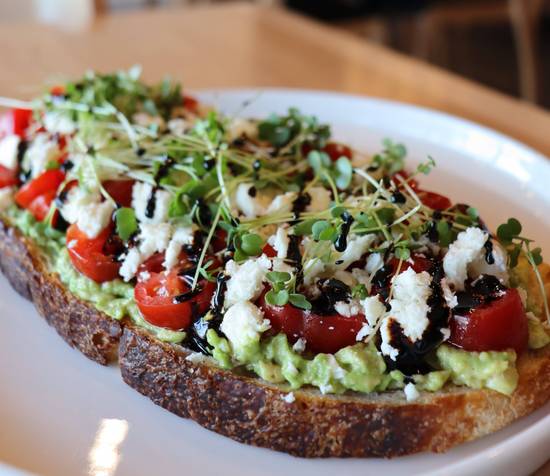 Greek Avocado Toast/Avocat  Greque