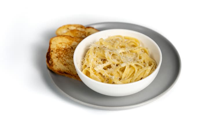 Kids Fettuccine Alfredo