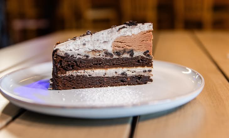 Oreo Cookies and Cream Cheesecake