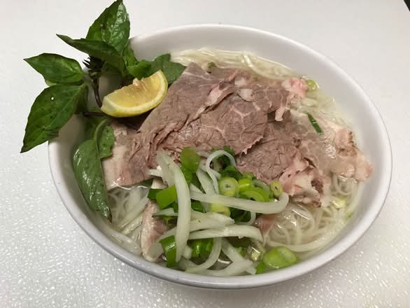 P3. Phở Well Done Brisket