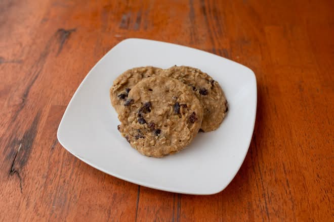 Oatmeal Raisin Cookies (2)