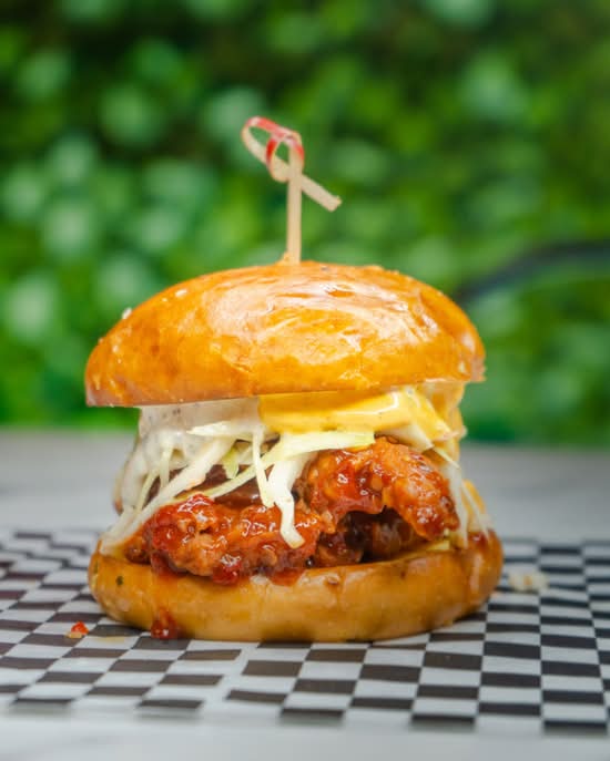 Sweet and Chilli Burger (Chili Doux)
