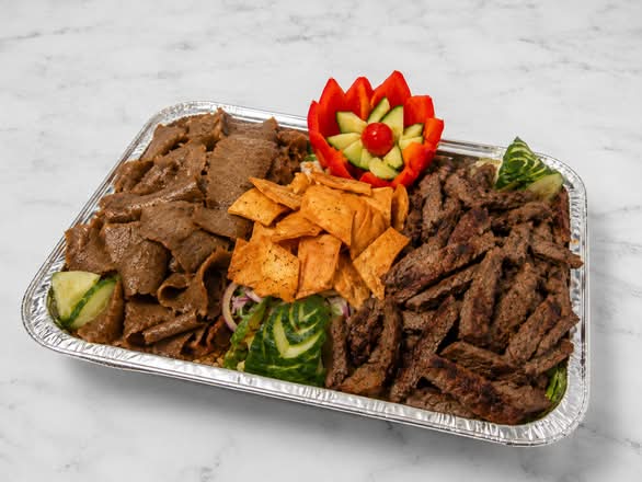 Plat familial Donair 4 - 5 convives / Donair Family Platter 4 -5 Guests