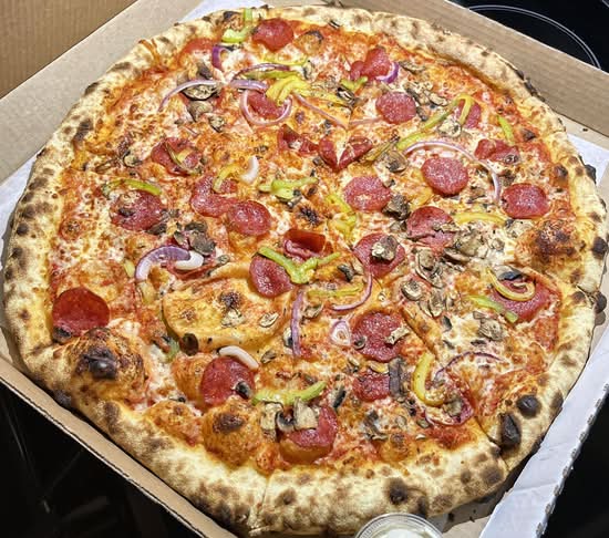 Reggiano's Deluxe (18")