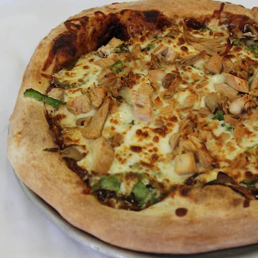 Pizza poulet BBQ - Moyenne 12" / BBQ Chicken Pizza - Medium 12"