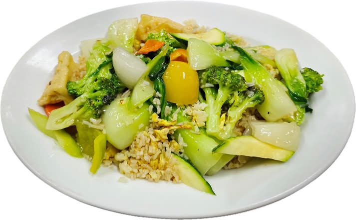 V9. Vegetarian Fried Rice (Cơm Chiên Chay)