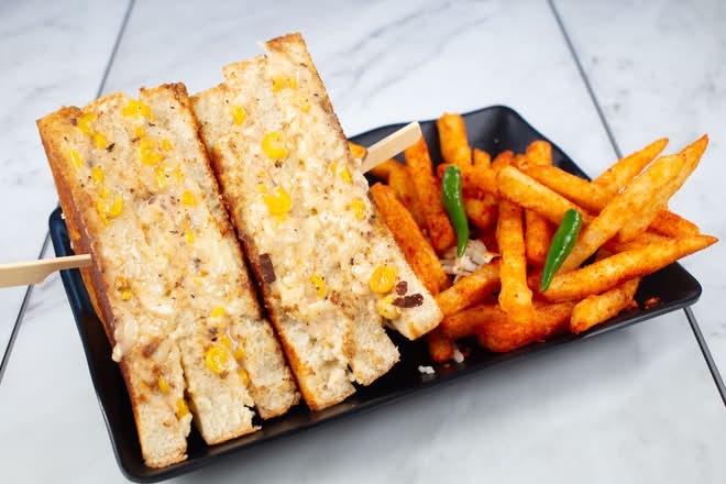 Cheese corn Sandwich (3 Layered with fries)