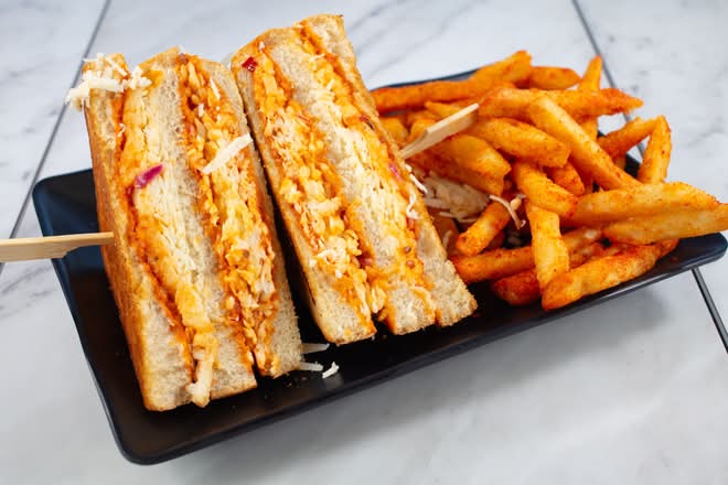Panner Schezwan Sandwich