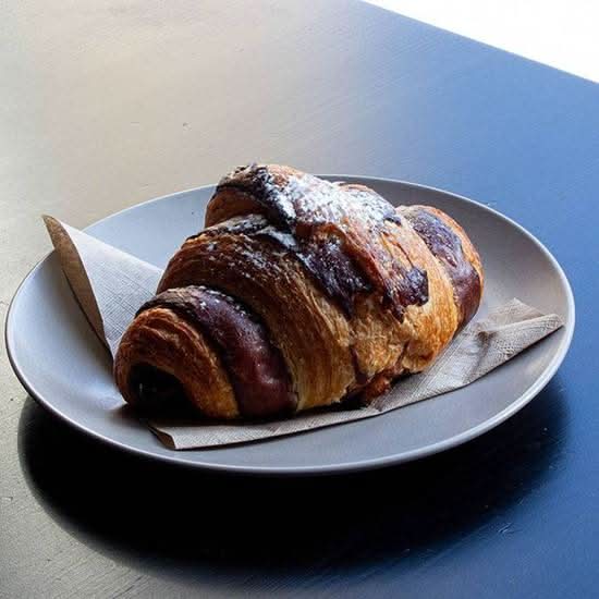 Almond/Choc Croissant Large