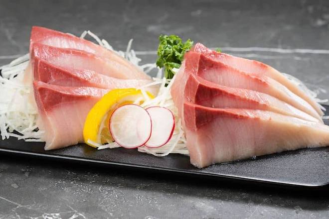Hamachi Sashimi