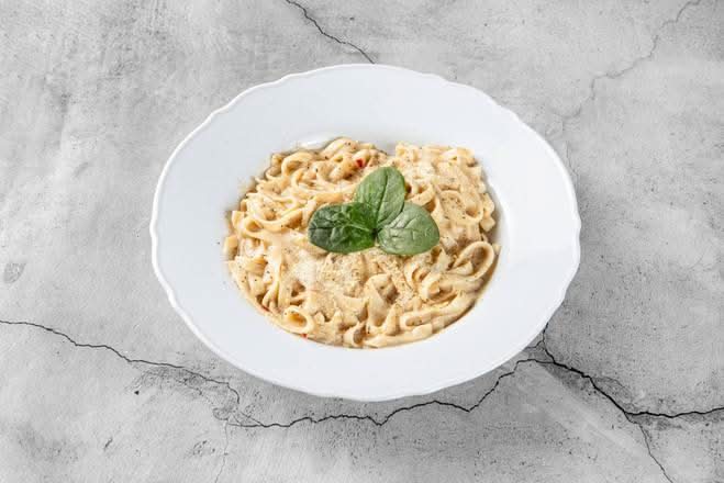 Fettuccine Alfredo