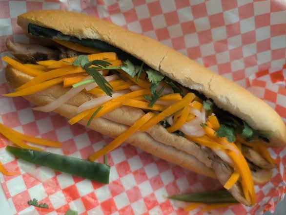 35-D. Grilled Lemongrass Pork Banh Mi (BÁNH MÌ THỊT)