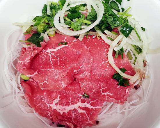 13. Steak Pho Soup (Phở Tái)