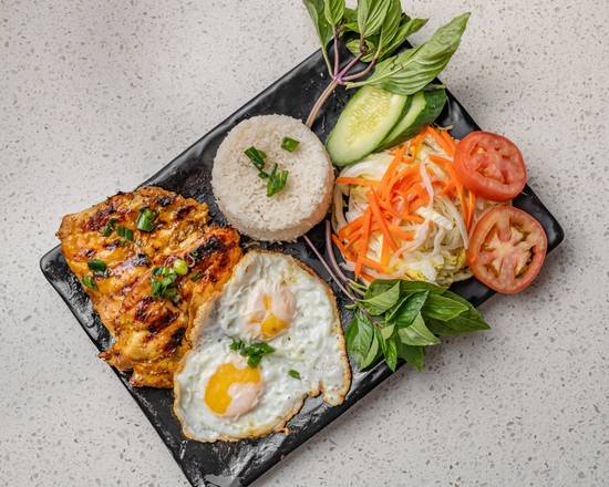 52. Grilled Lemongrass Pork Chop and Fried Eggs with Rice (CƠM SƯỜN, TRỨNG ỐP LA)