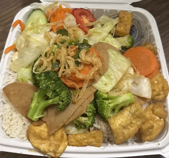 V5. Vegetarian Rice Plate with Fried Tofu (Cơm Chay)