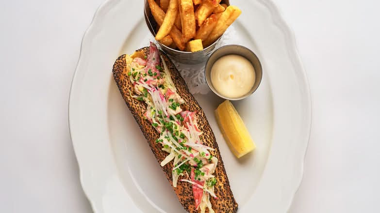 Guédille au homard / Lobster roll