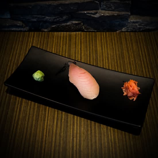 Tuna Sushi (Maguro)