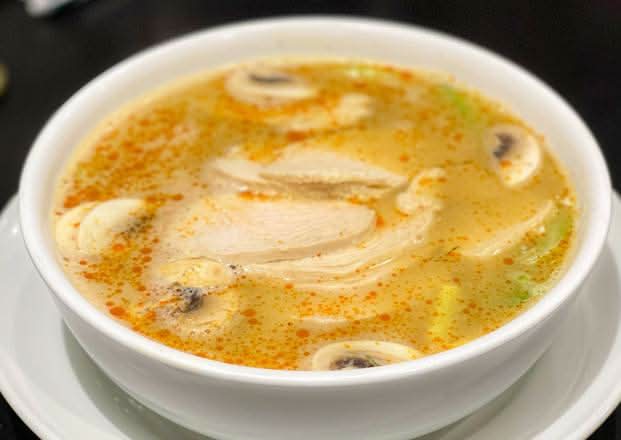 Soupe Tom Yum Poulet / Chicken Tom Yum Soup