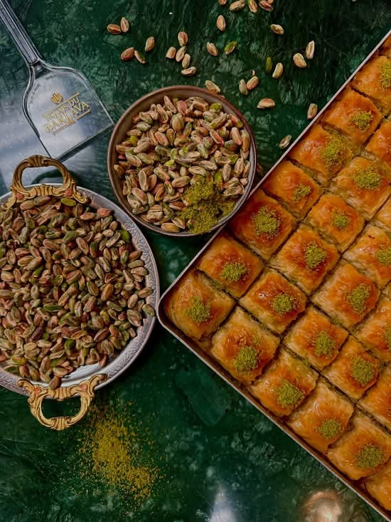 Pistachio Baklava 1 Kg
