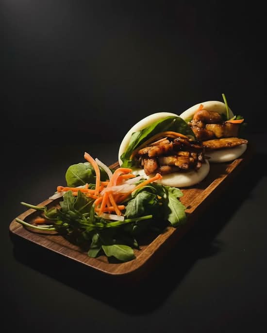Bao au Porc Grillé (2 mcx) / Grilled Pork Bao (2 pcs)
