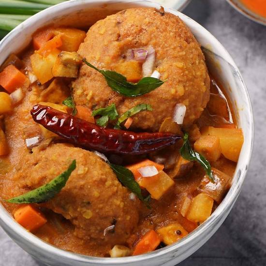 Sambar Vada (3 pcs)