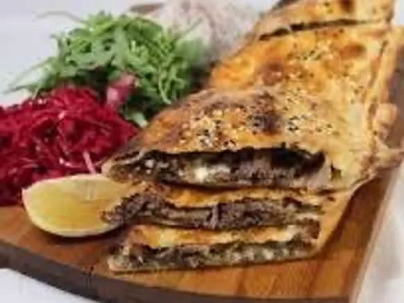 Beef Doner Pide