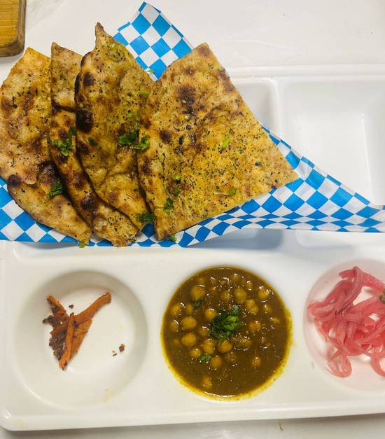 Tandoori Amritsari Kulcha Thali
