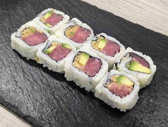 Spicy Tuna Roll (8 Pcs)