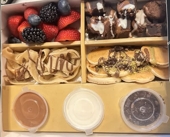 Sasa dessert box.