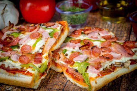 12" Pizza Deluxe Sub