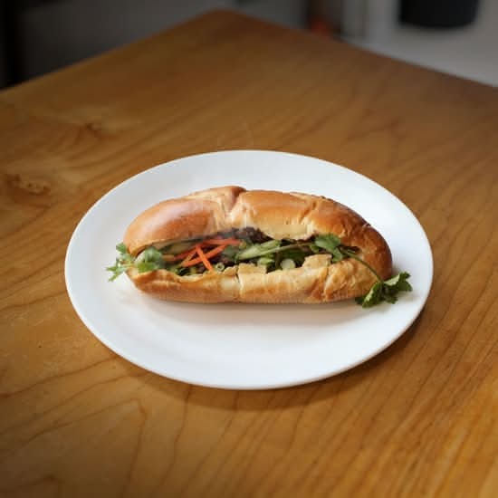 Grilled Beef Brisket Banh Mi (Regular)