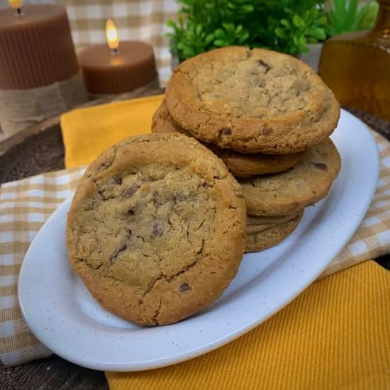 Cowboy Cookie (Contains Nuts)