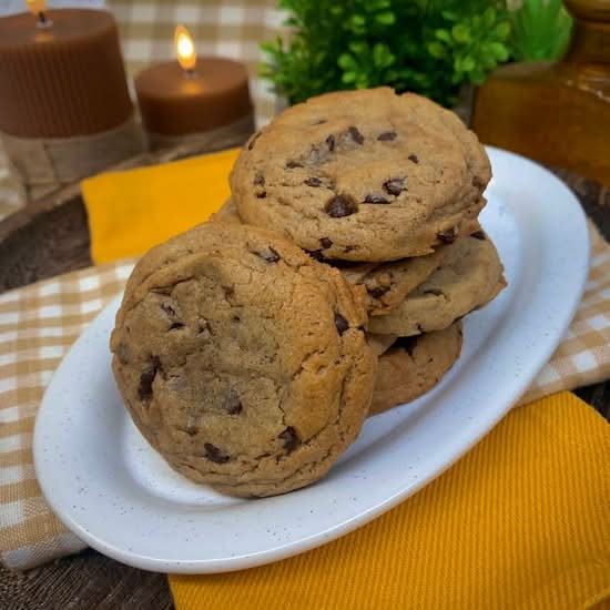 Chocolate Chip Cookie