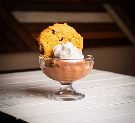 Chocolate Chip Cookie & Mousse