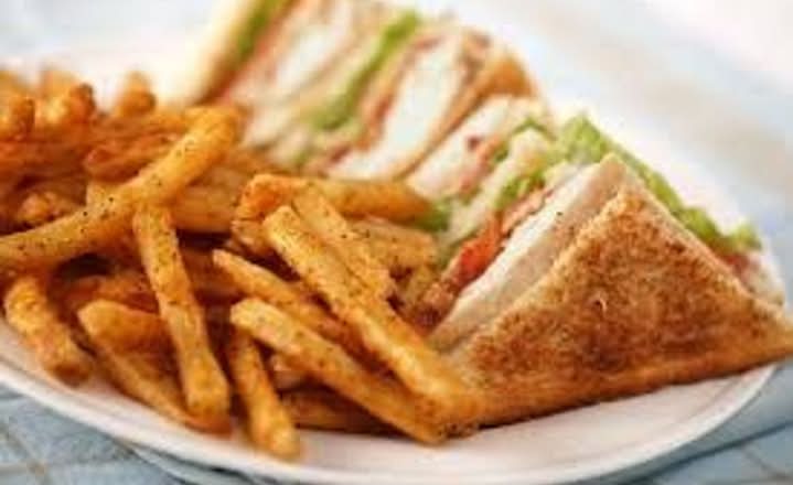 BREADED CHICKEN club