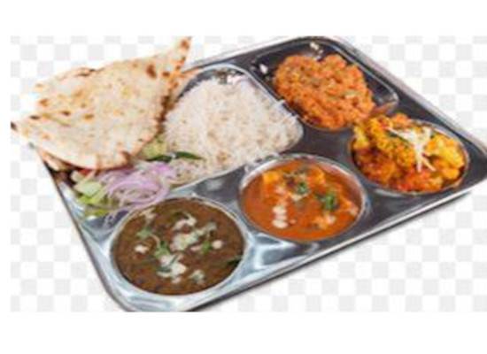 Vegetarian Thaali with Tawa Roti