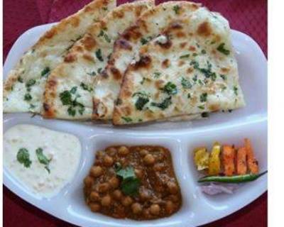 Amritsari Kulcha Plate
