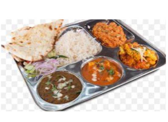 Non-Vegetarian (chicken) Thaali with Tandoori Roti