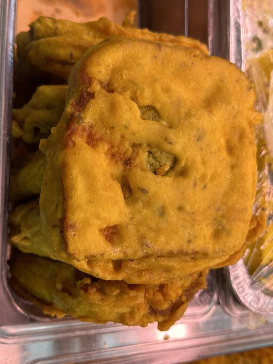 Bread pakora (with paneer)