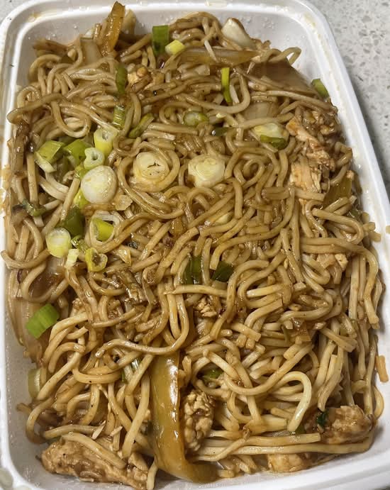 Hakka Chicken Noodles