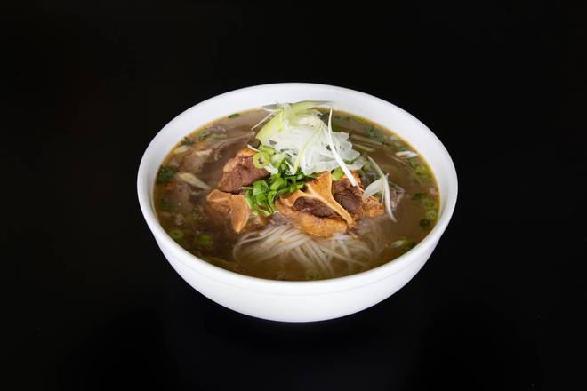 SP10. Oxtail Pho