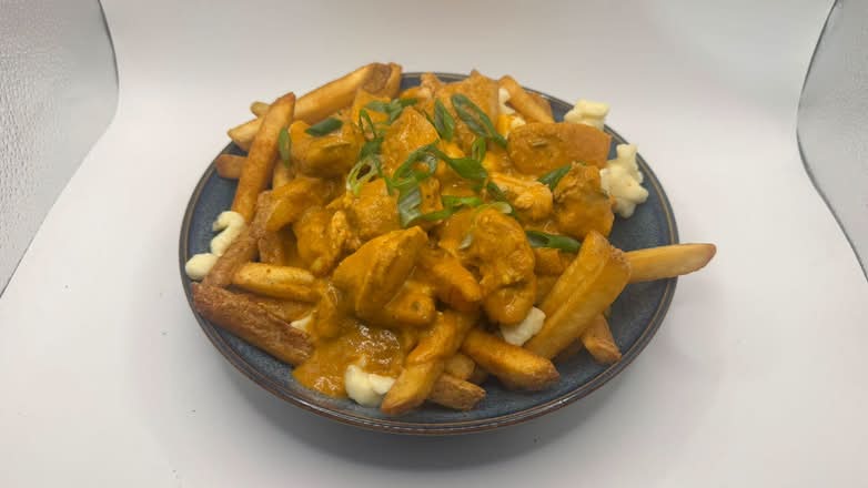 Butter Chicken Poutine