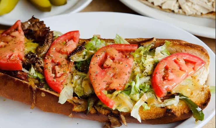 Steak Plus Steak Sub / Sous-marin au steak plus steak